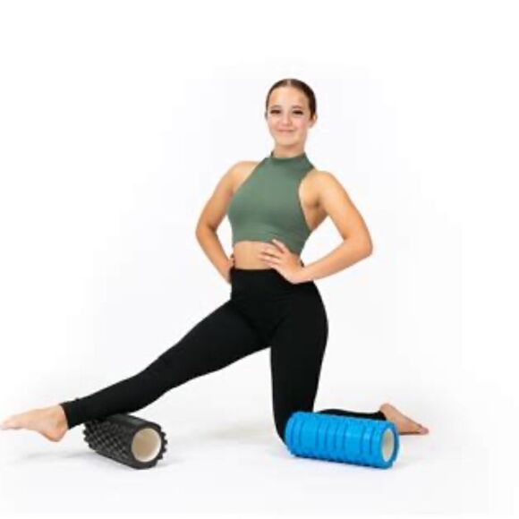 Capezio Womens Seamless Rib Crop Top Dance Workout 11375W NWT Olive Green SZ M/L - Picture 2 of 6